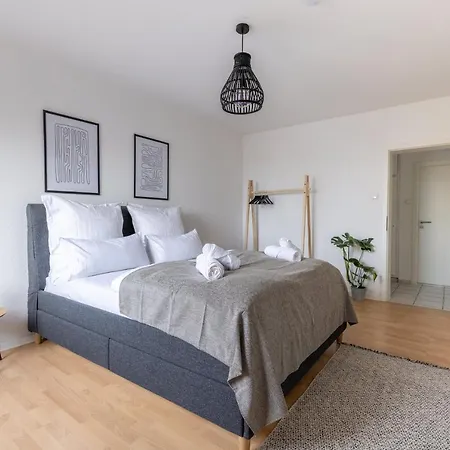 Modernes Und Zentralgelegenes Mit Kueche, Netflix, Und Balkon Duisburg