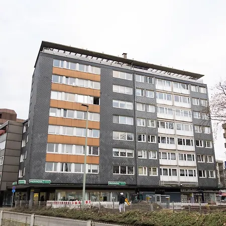 Modernes Und Zentralgelegenes Mit Kueche, Netflix, Und Balkon Apartment *