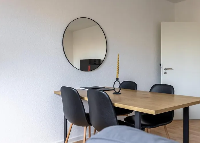 Apartment Modernes Und Zentralgelegenes Mit Kueche, Netflix, Und Balkon *