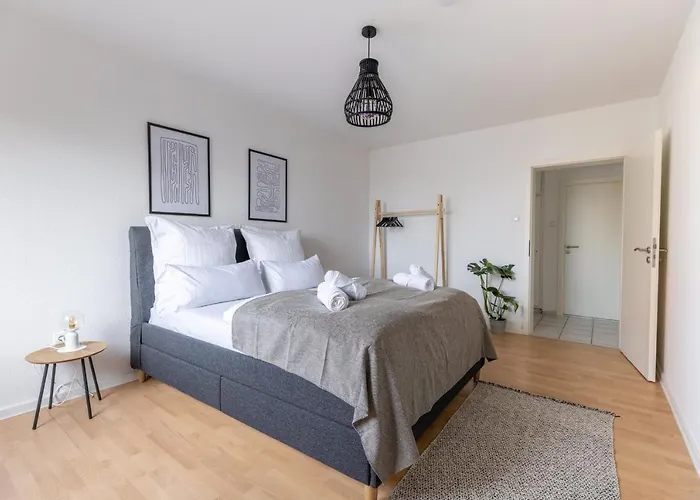 Modernes Und Zentralgelegenes Mit Kueche, Netflix, Und Balkon Duisburg