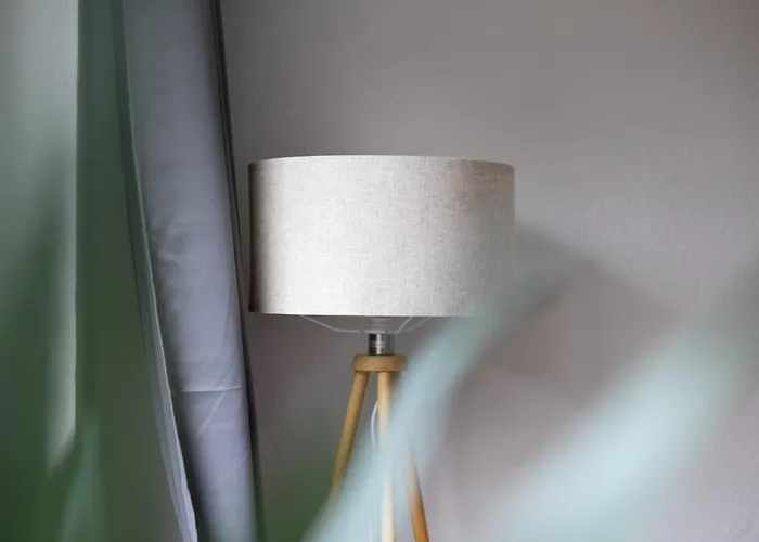 Apartment Modernes Und Zentralgelegenes Mit Kueche, Netflix, Und Balkon Duisburg